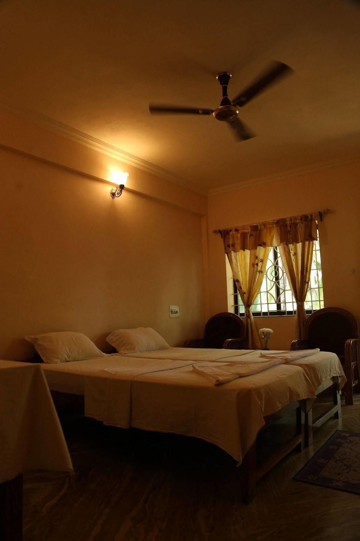 Sea View Resort Patnem Beach Exterior photo
