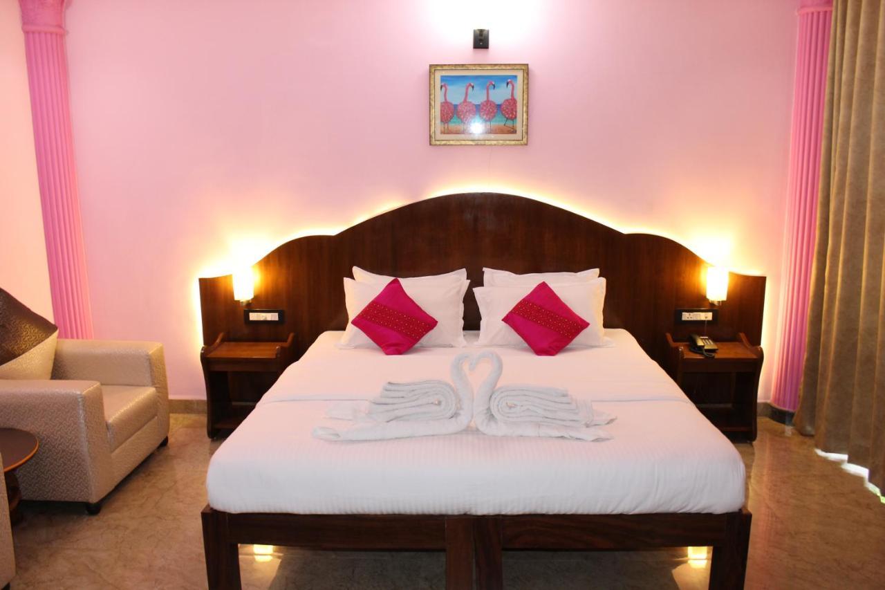 Sea View Resort Patnem Beach Exterior photo