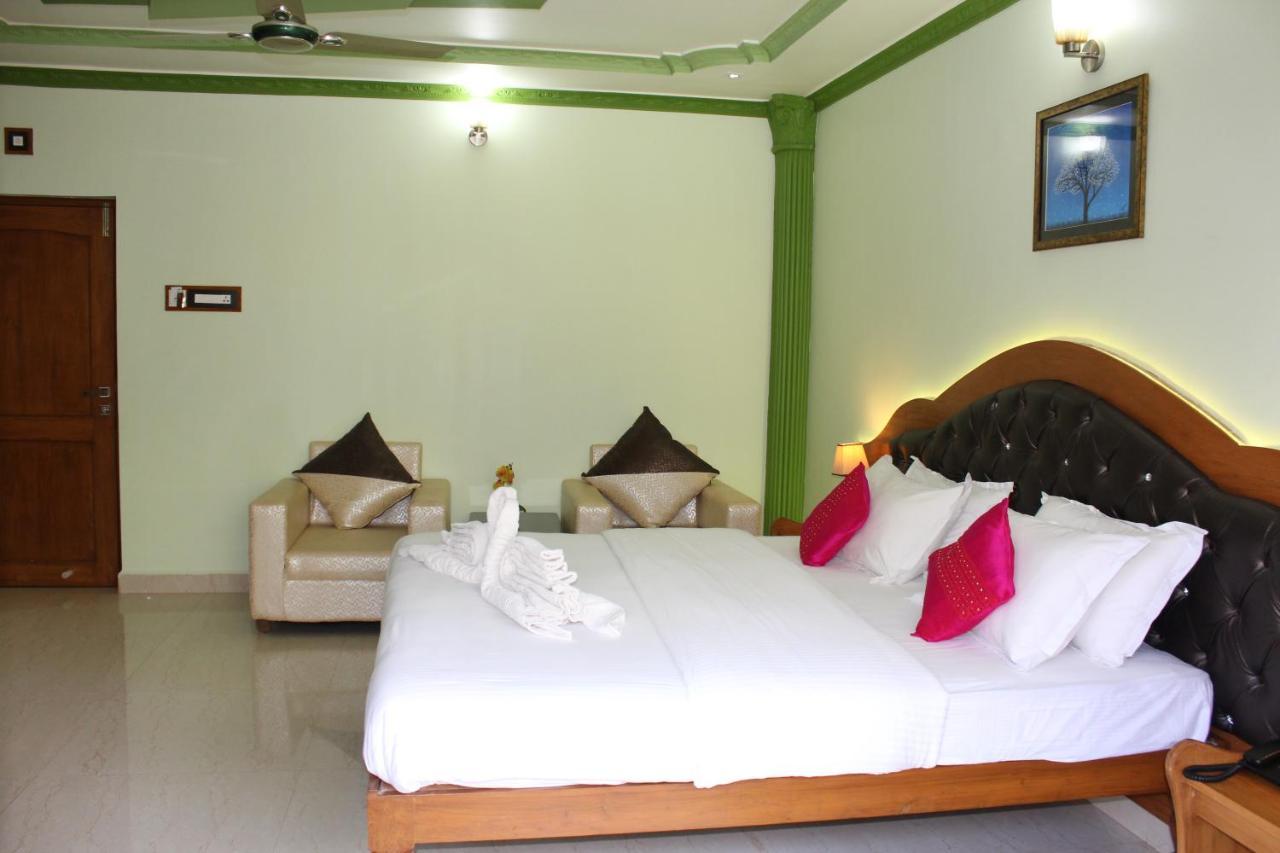 Sea View Resort Patnem Beach Exterior photo