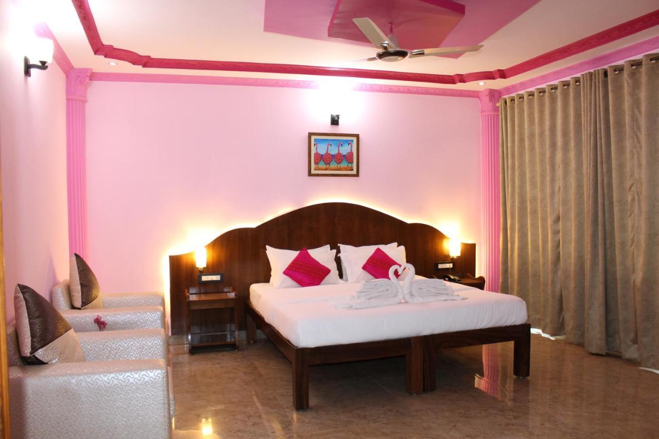 Sea View Resort Patnem Beach Exterior photo