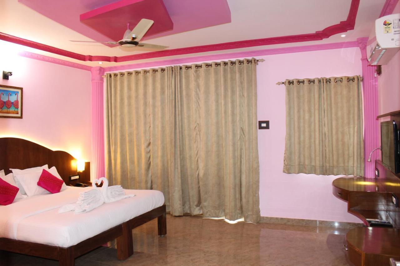 Sea View Resort Patnem Beach Exterior photo