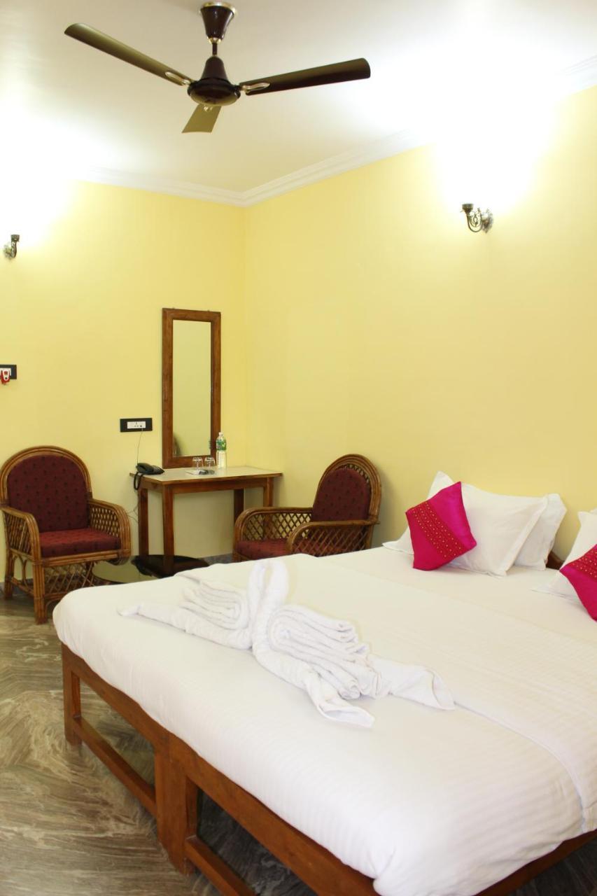 Sea View Resort Patnem Beach Exterior photo